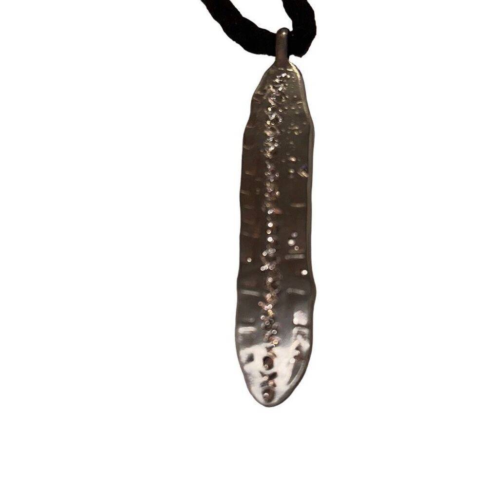 New cord  necklace with leaf pendant